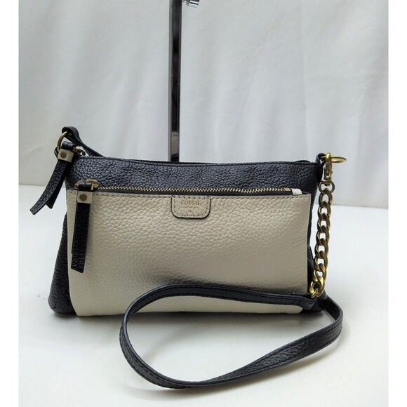 Fossil Colorblock Ivory Black Pebbled Leather Chain Strap Zipper Crossbody Bag - Picture 1 of 9